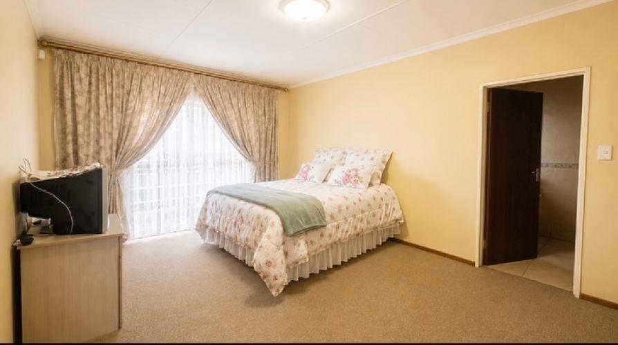 3 Bedroom Property for Sale in Universitas Ridge Free State